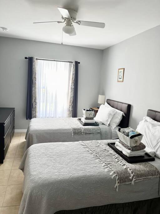 Debbie'S 3-Bedroom Apartment In A Duplex Cape Coral Eksteriør billede